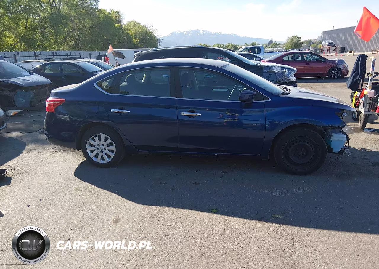 2018 Nissan Sentra S VIN:3N1AB7APXJY248205 - 14
