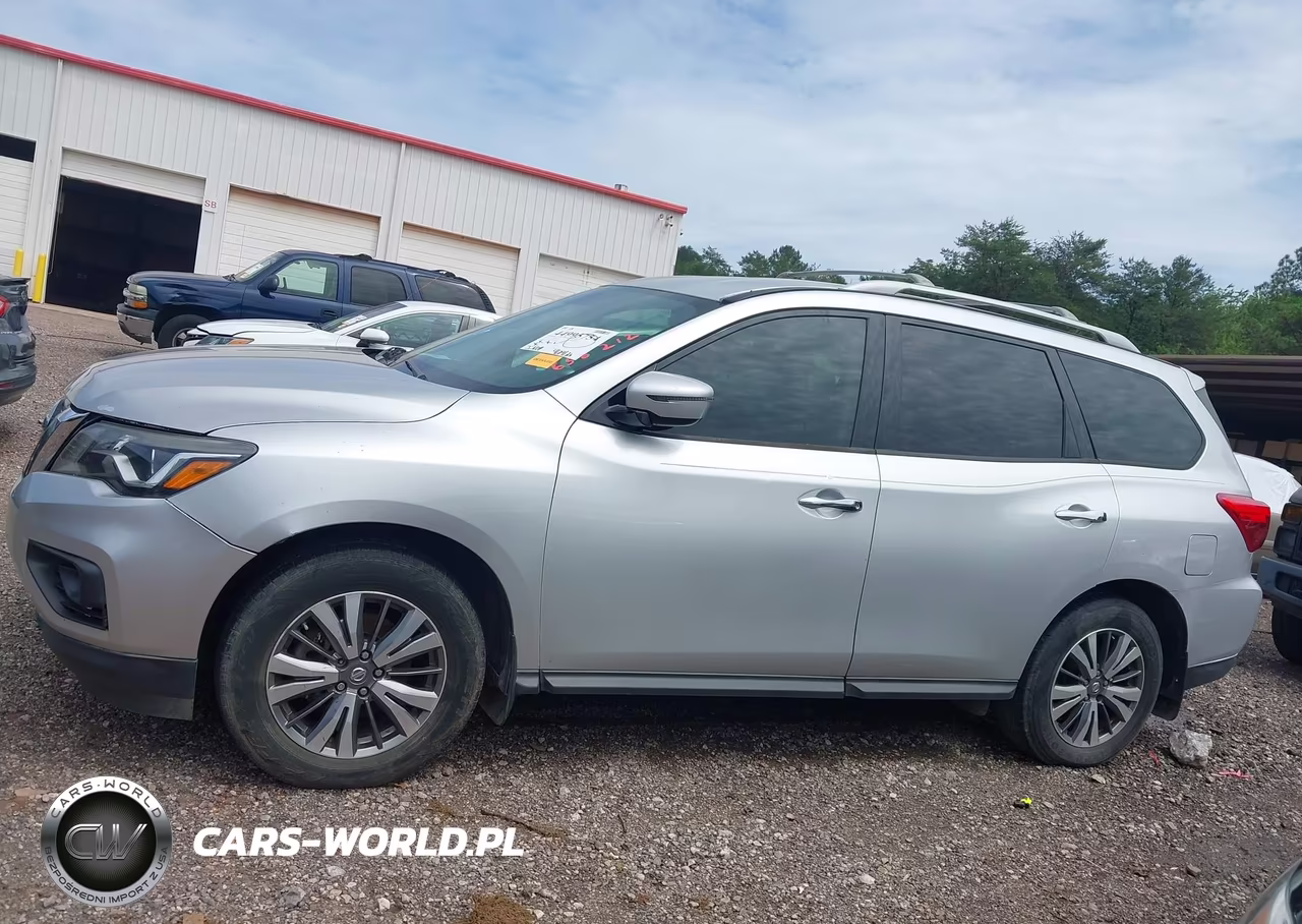2018 Nissan Pathfinder S VIN:5N1DR2MNXJC656212 - 14