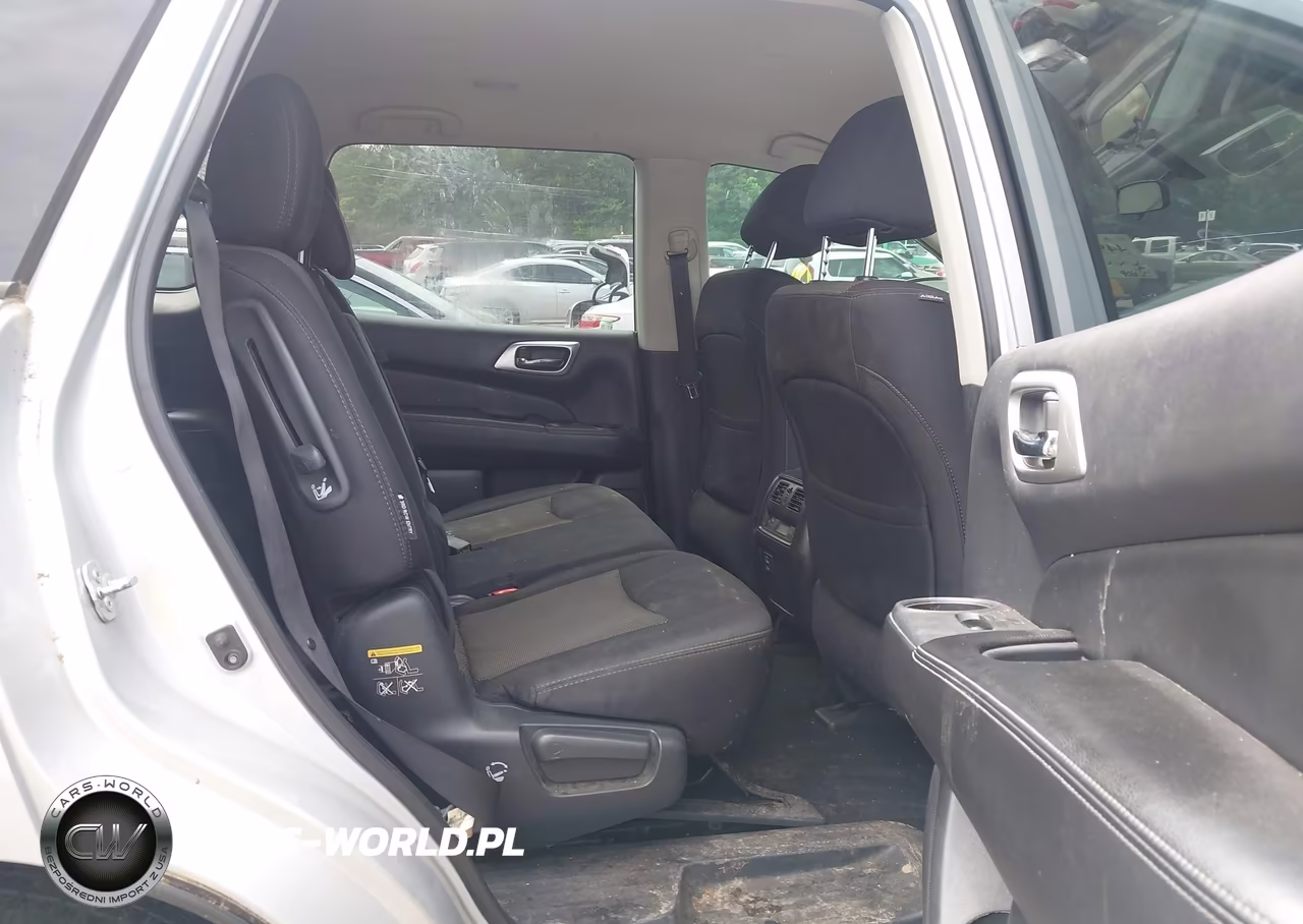 2018 Nissan Pathfinder S VIN:5N1DR2MNXJC656212 - 8