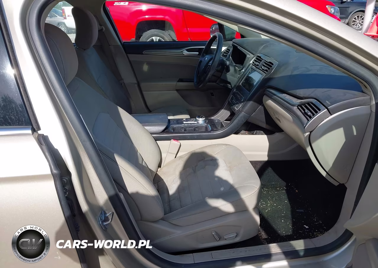 2018 Ford Fusion Hybrid Se VIN:3FA6P0LU3JR165164 - 5