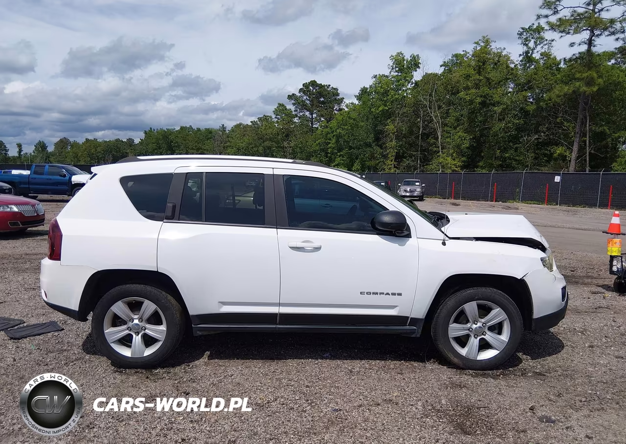 2016 Jeep Compass Sport VIN:1C4NJCBA1GD670492 - 13