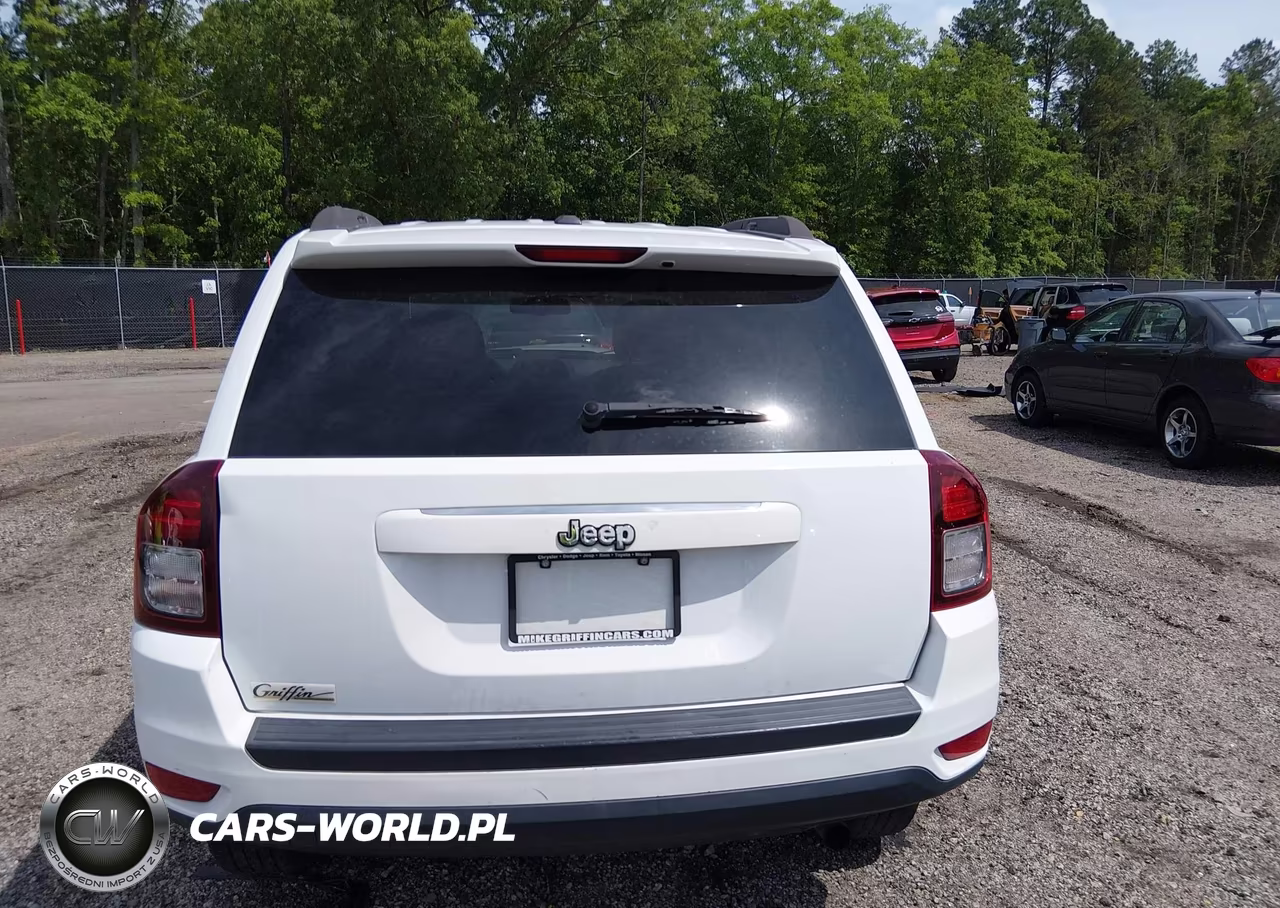 2016 Jeep Compass Sport VIN:1C4NJCBA1GD670492 - 16