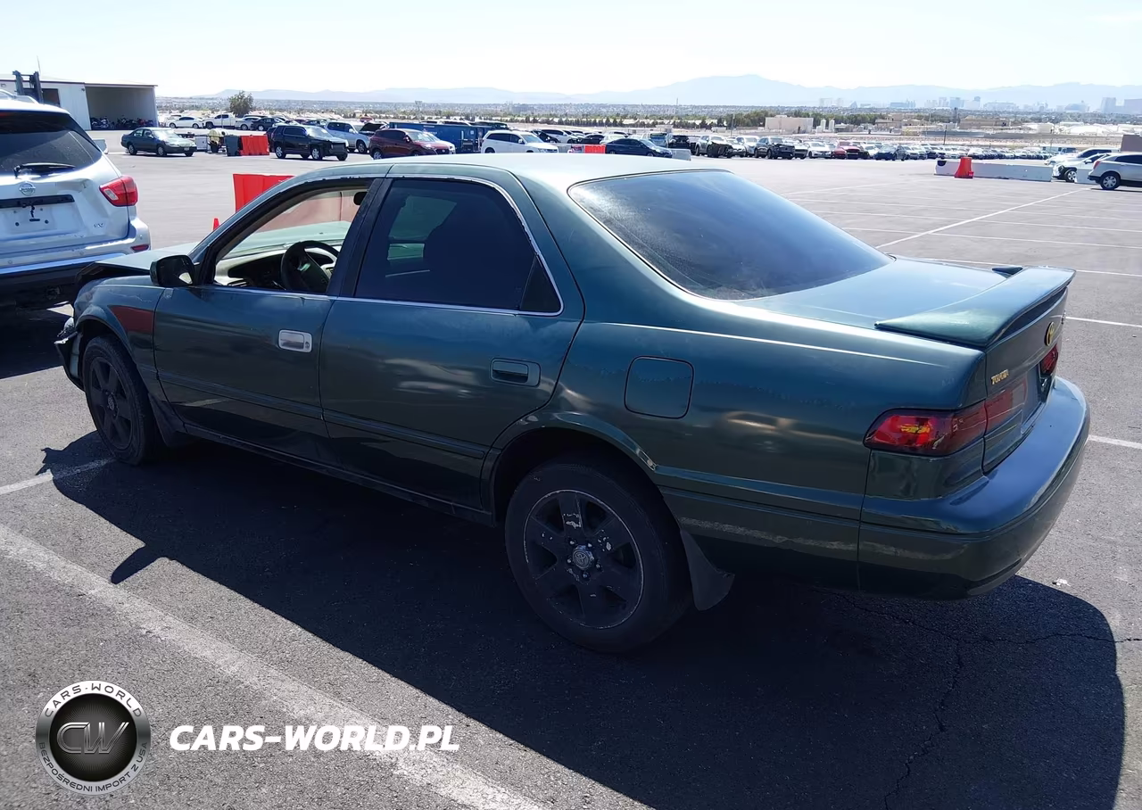 1999 Toyota Camry Le VIN:JT2BG28K4X0309771 - 3