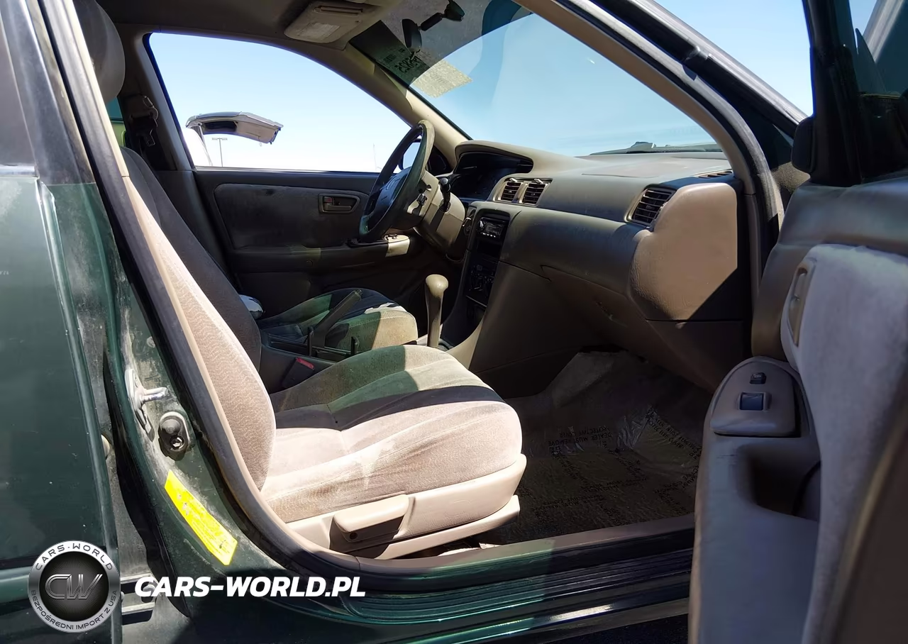 1999 Toyota Camry Le VIN:JT2BG28K4X0309771 - 5