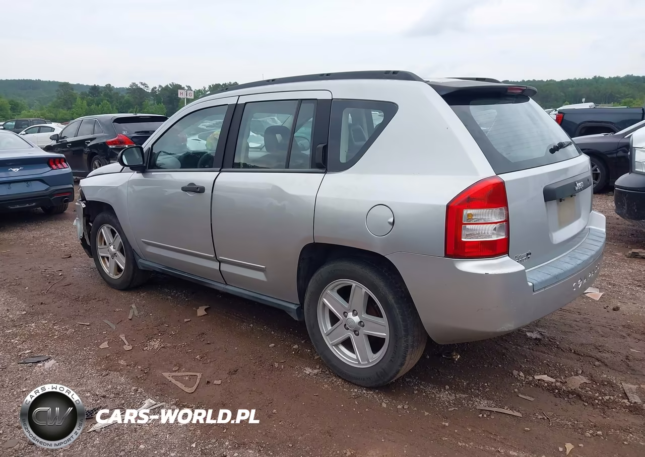 2009 Jeep Compass Sport VIN:1J4FT47B89D110696 - 3