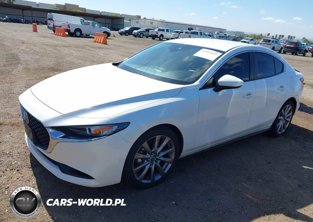 2019 Mazda Mazda3 Select Package VIN:JM1BPACL2K1111145 - 2