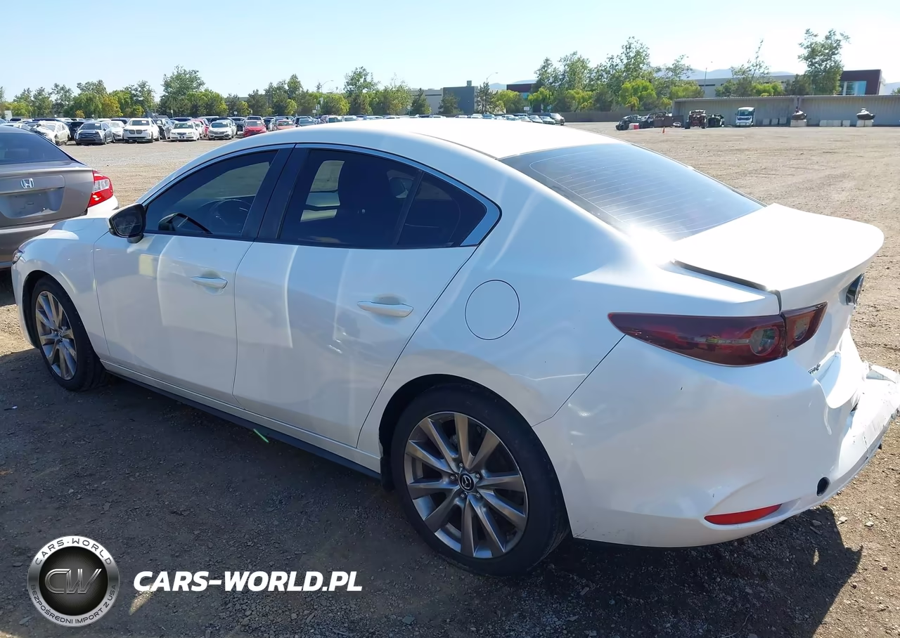2019 Mazda Mazda3 Select Package VIN:JM1BPACL2K1111145 - 3