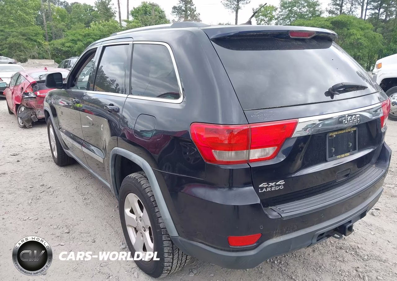 2011 Jeep Grand Cherokee Laredo VIN:1J4RR4GG8BC523253 - 3