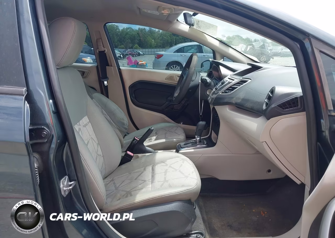 2011 Ford Fiesta Se VIN:3FADP4BJ4BM196024 - 5