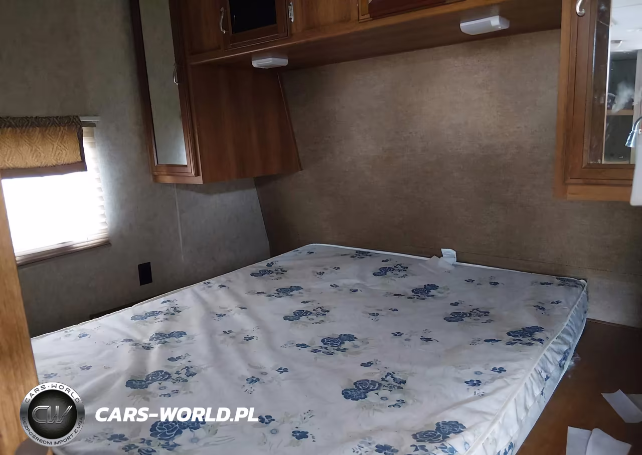 2016 Avenger Travel Trailer VIN:5ZT2AVTB7GB911634 - 17