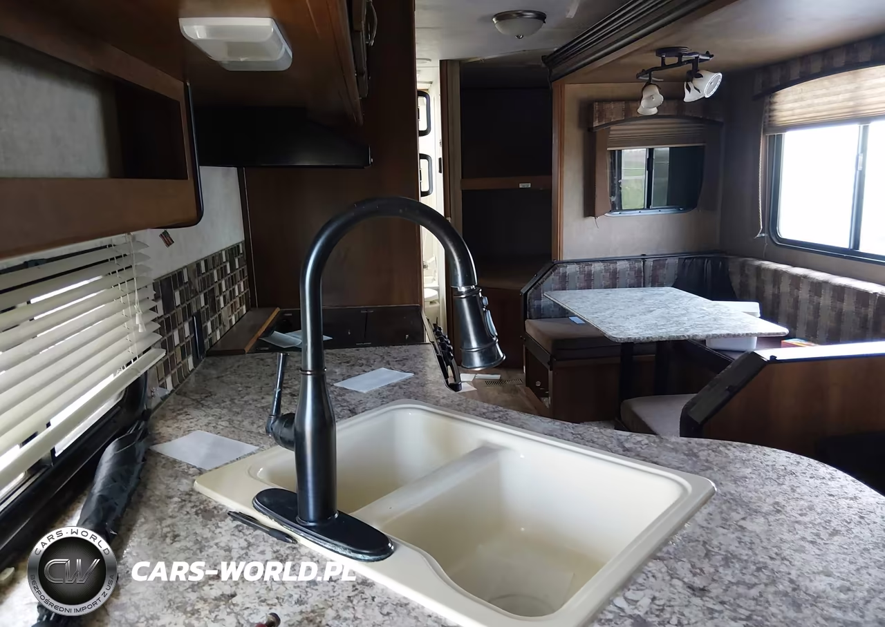 2016 Avenger Travel Trailer VIN:5ZT2AVTB7GB911634 - 19