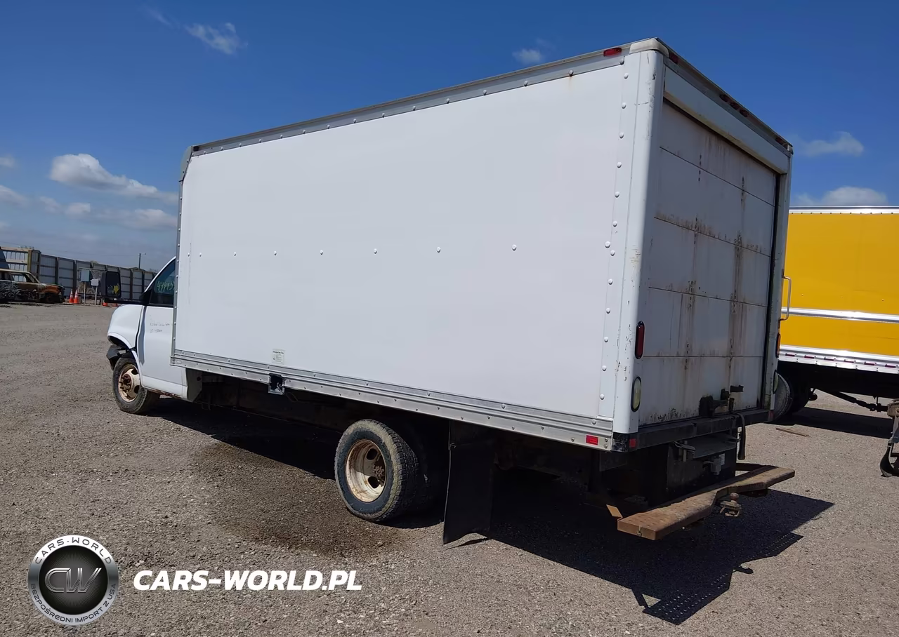2005 GMC Savana Cutaway Standard W-C7L-C7N VIN:1GDJG31V651908350 - 3