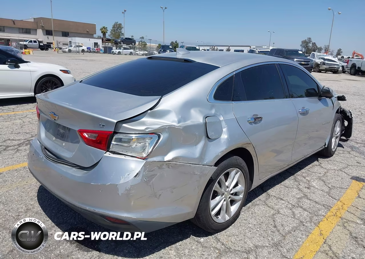 2017 Chevrolet Malibu 1Lt VIN:1G1ZE5STXHF122525 - 4