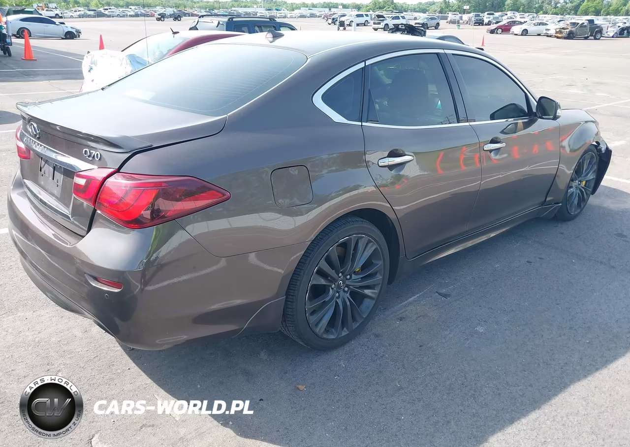 2016 Infiniti Q70 3.7 VIN:JN1BY1AP1GM220031 - 4