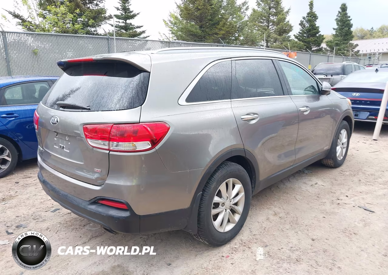 2018 Kia Sorento 2.4L Lx VIN:5XYPGDA36JG415197 - 4