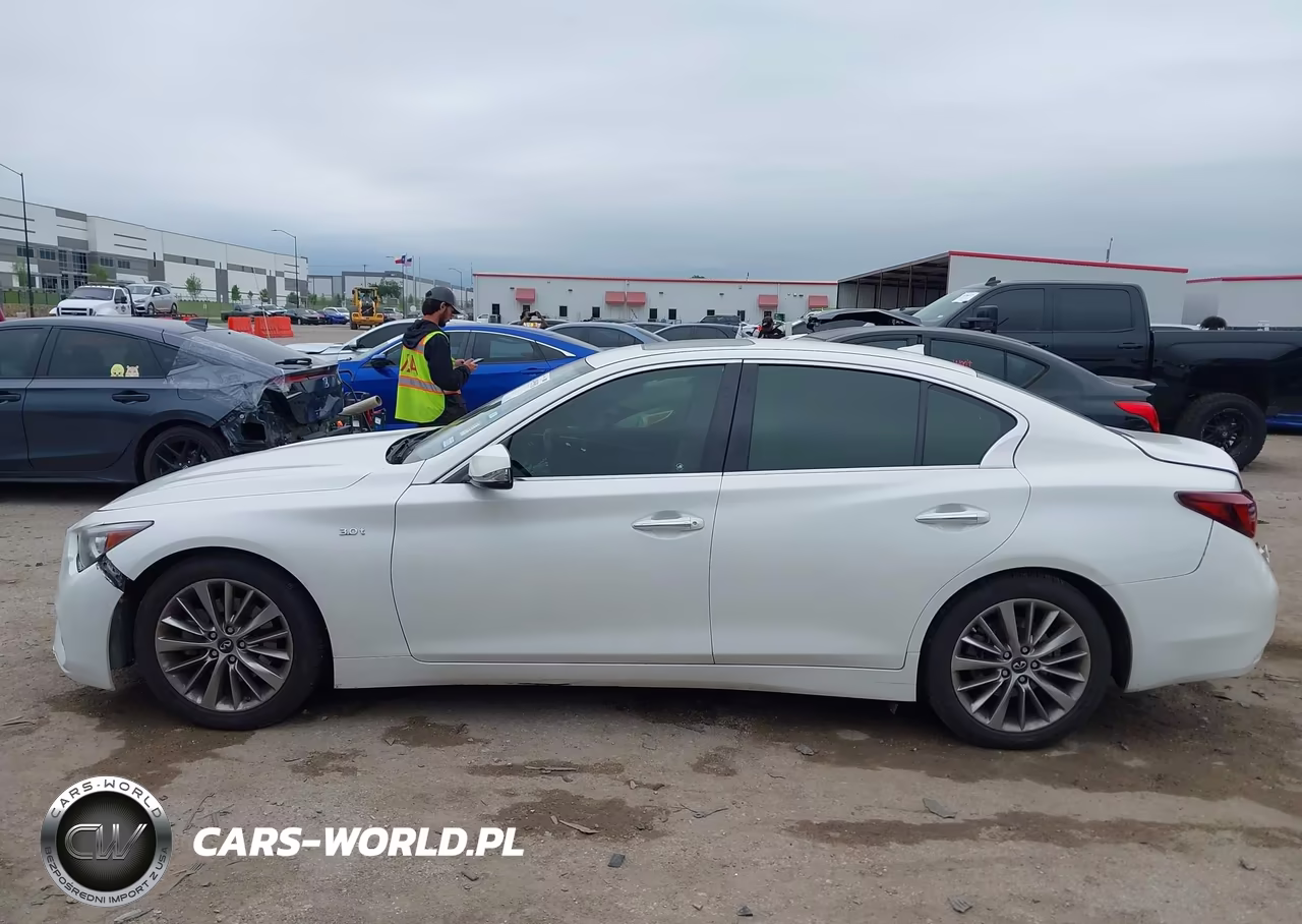 2018 Infiniti Q50 3.0T Luxe VIN:JN1EV7AP8JM367074 - 14