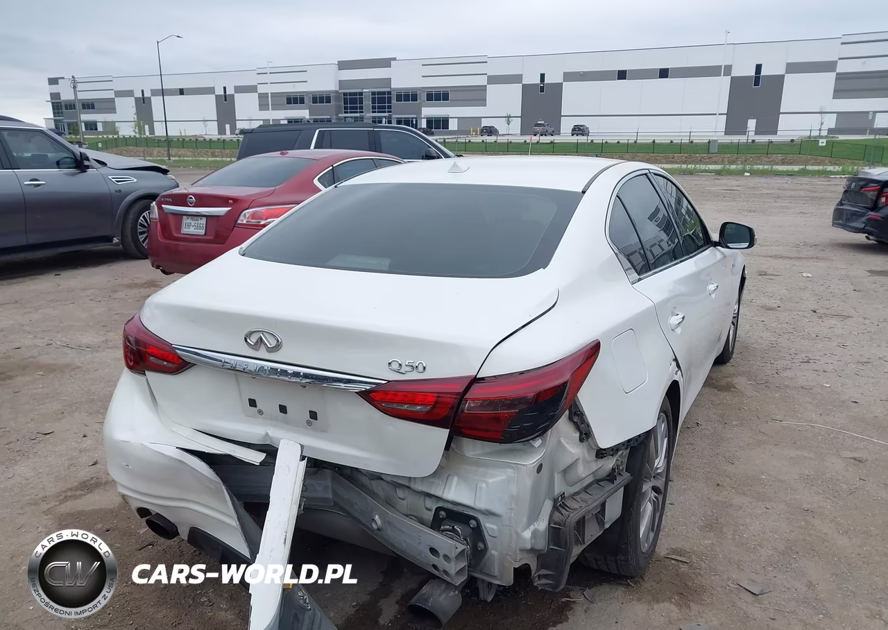2018 Infiniti Q50 3.0T Luxe VIN:JN1EV7AP8JM367074 - 4