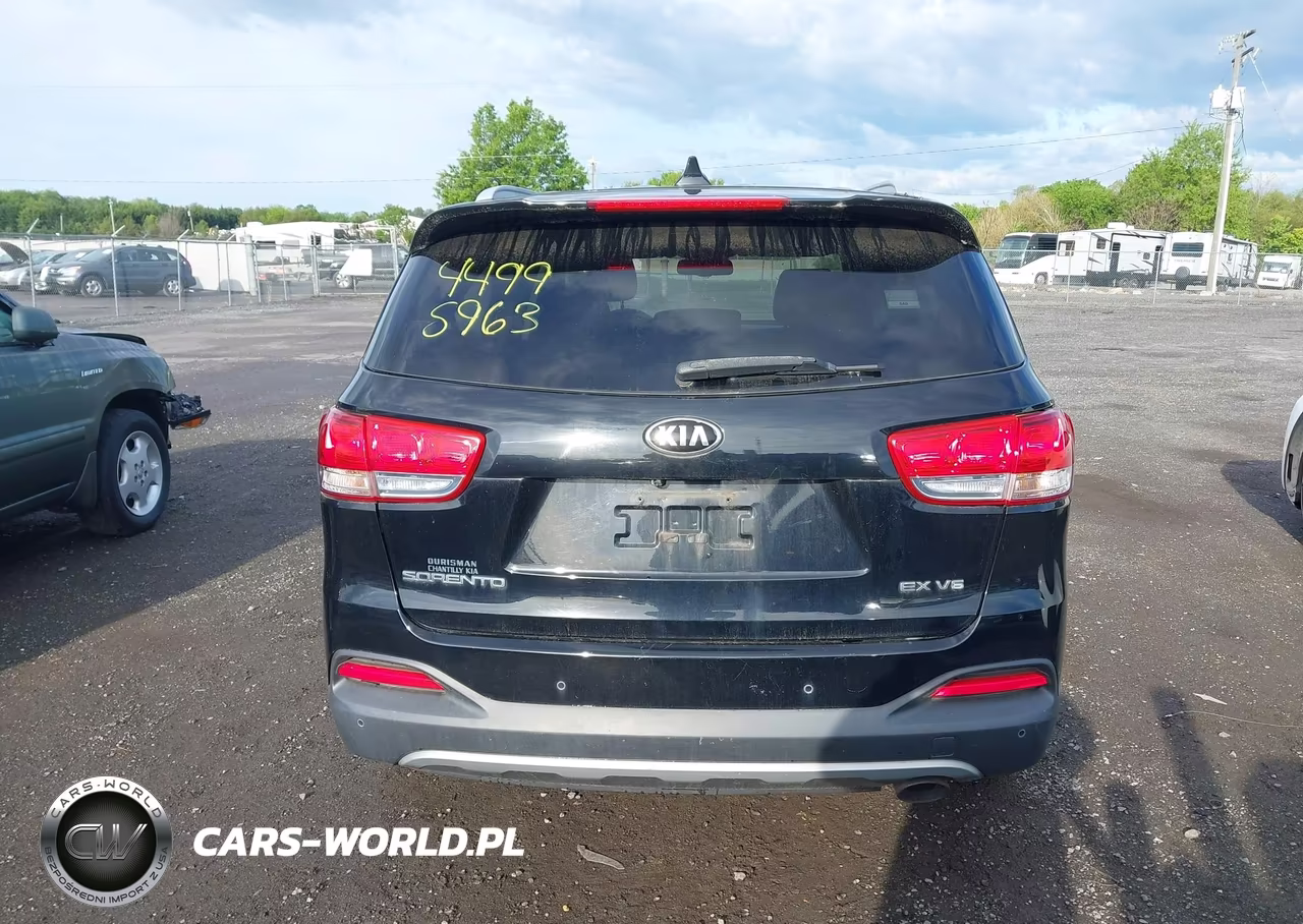 2016 Kia Sorento 3.3L Ex VIN:5XYPHDA53GG066913 - 16