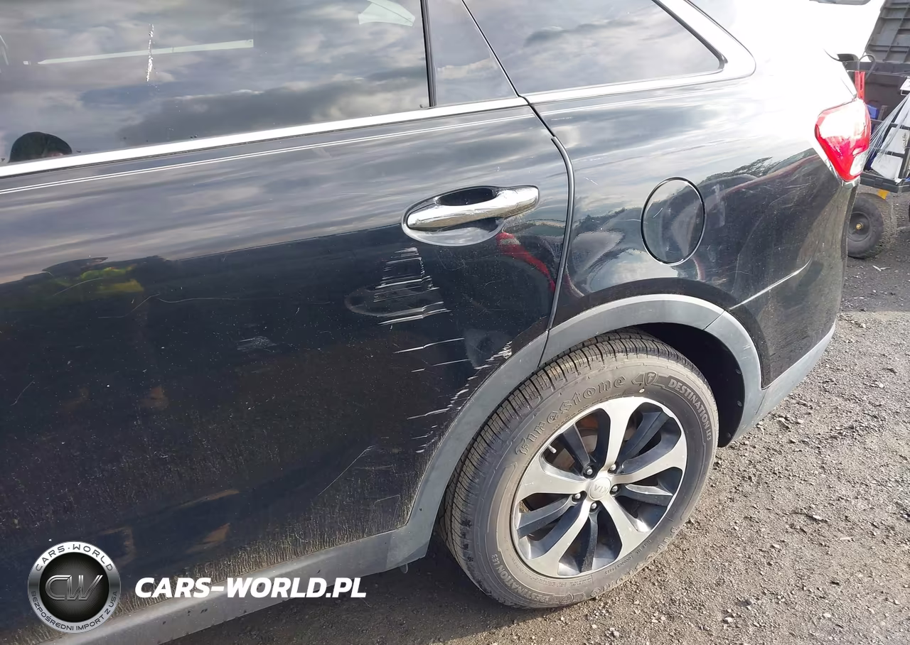 2016 Kia Sorento 3.3L Ex VIN:5XYPHDA53GG066913 - 6