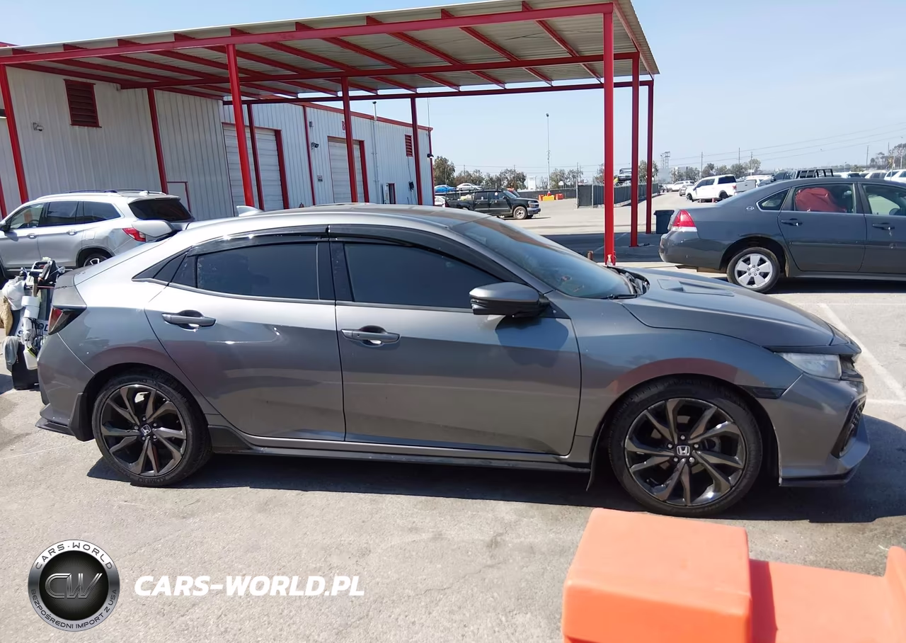 2018 Honda Civic Sport Touring VIN:SHHFK7H96JU427670 - 13