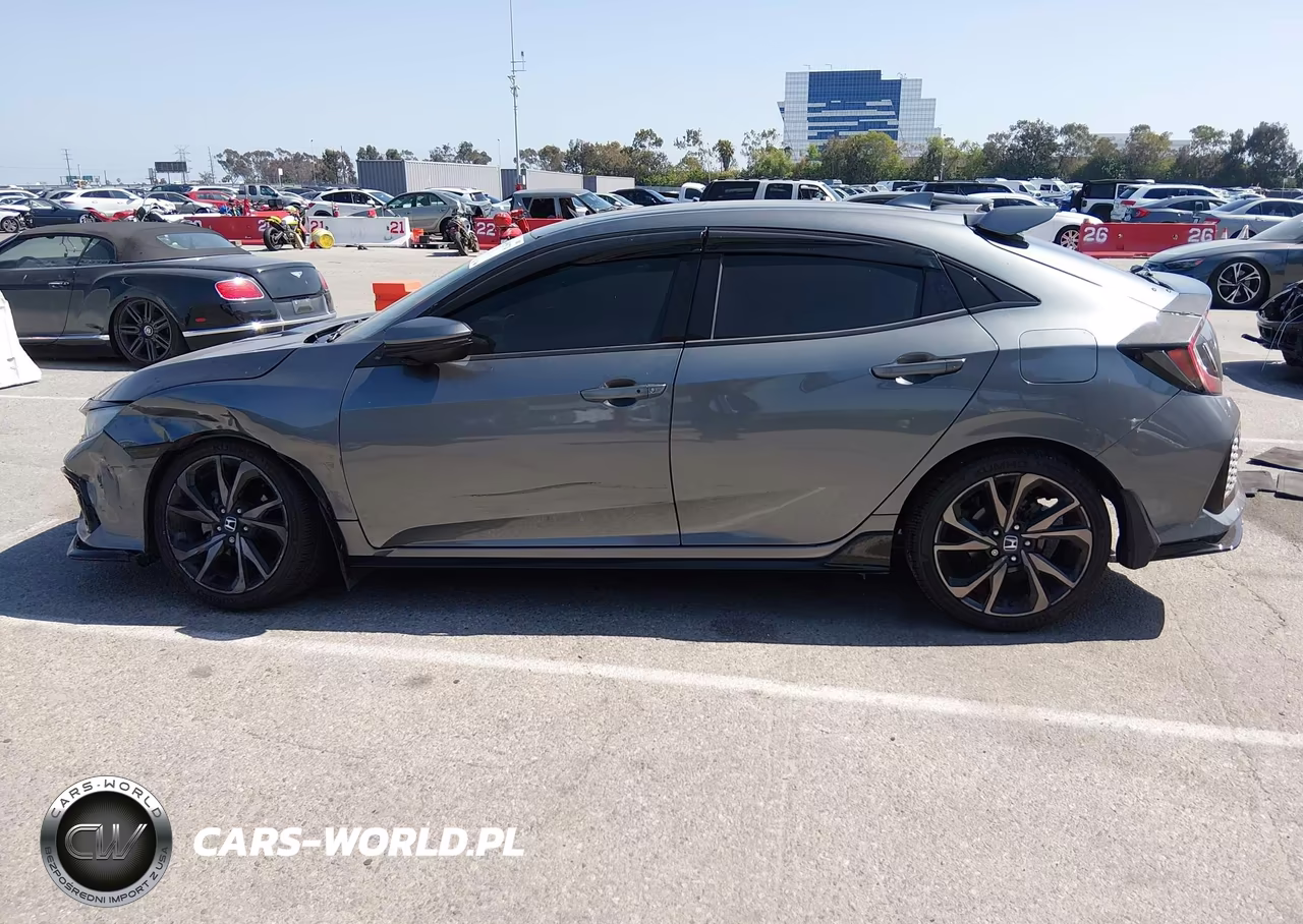 2018 Honda Civic Sport Touring VIN:SHHFK7H96JU427670 - 14