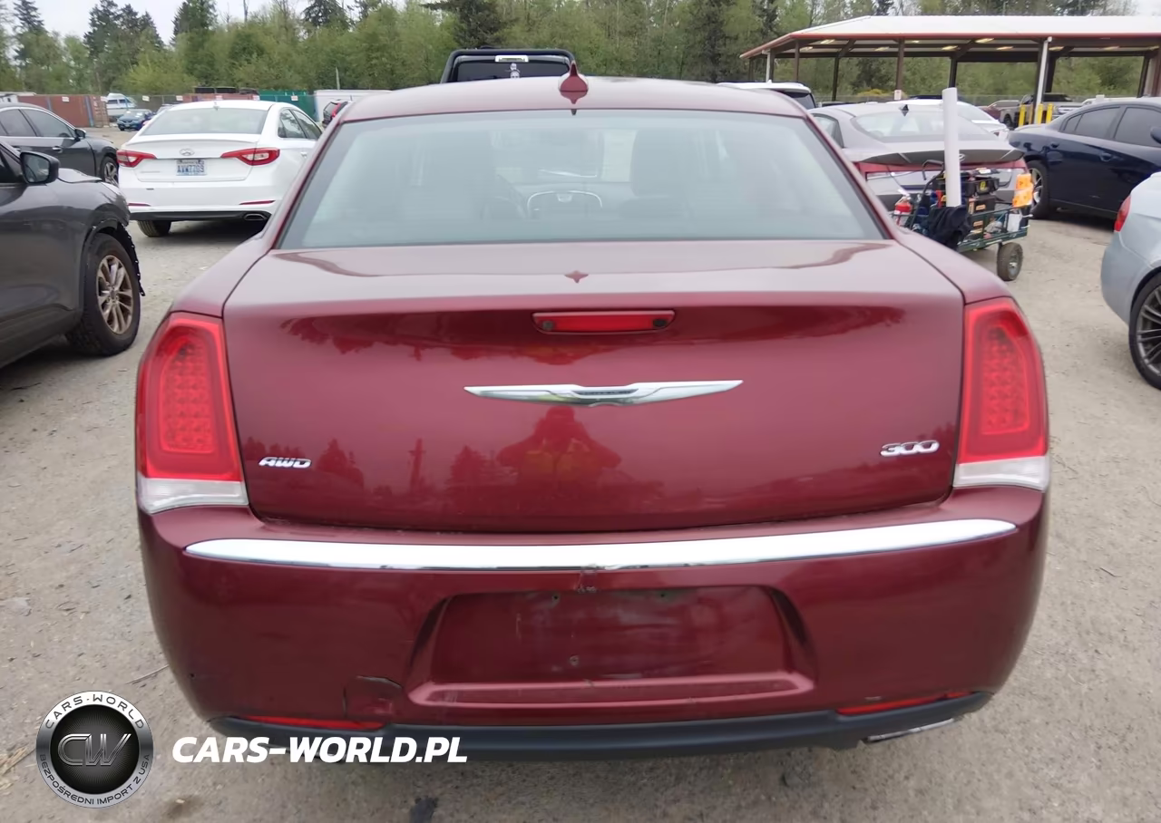 2015 Chrysler 300 Limited VIN:2C3CCARG0FH820517 - 16