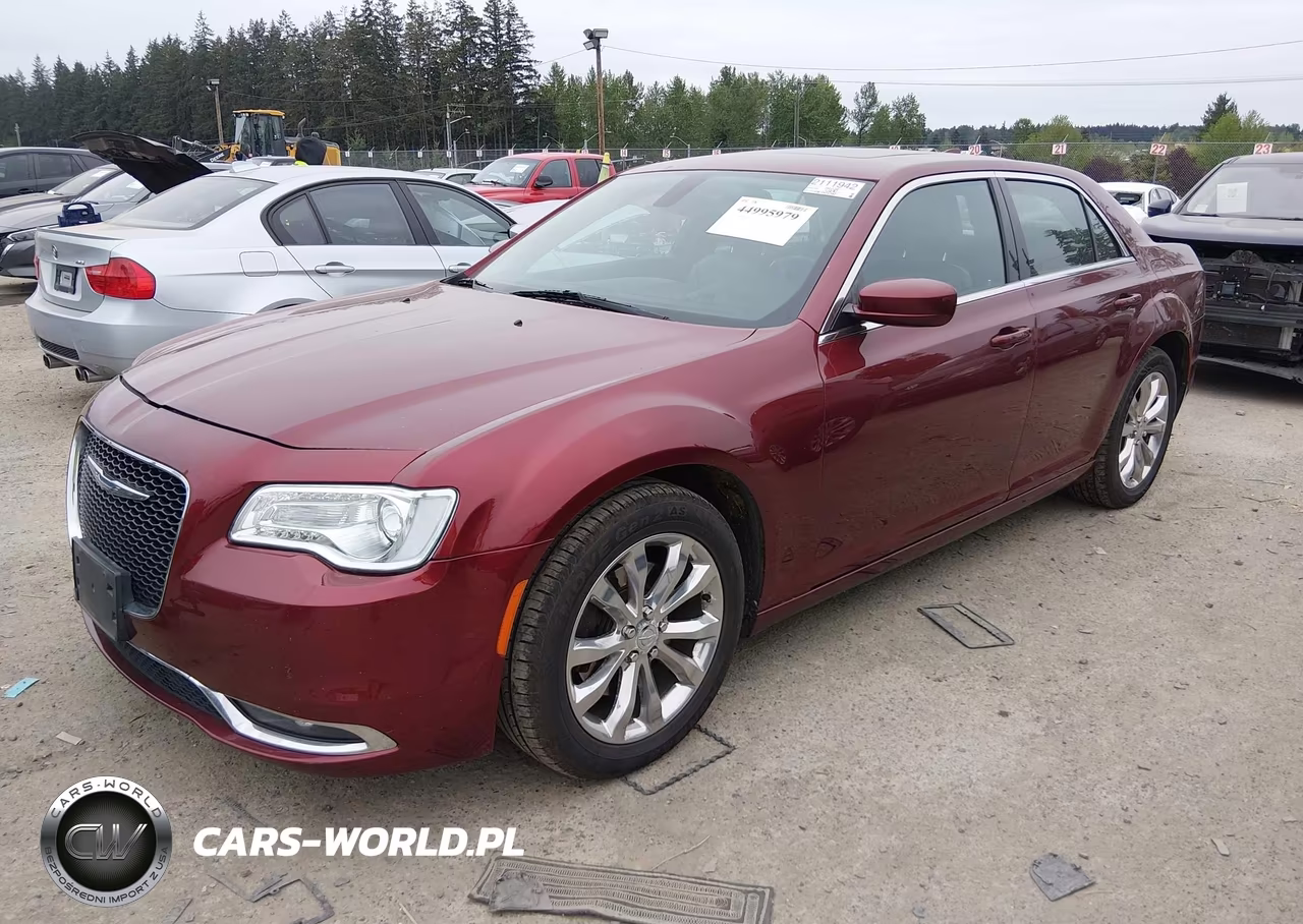 2015 Chrysler 300 Limited VIN:2C3CCARG0FH820517 - 2