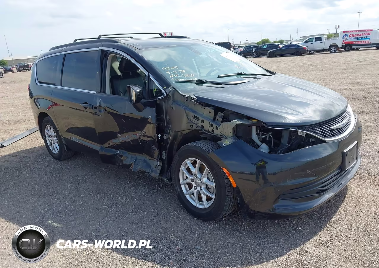 2020 Chrysler Voyager Lxi – zdjęcie 1 z 22