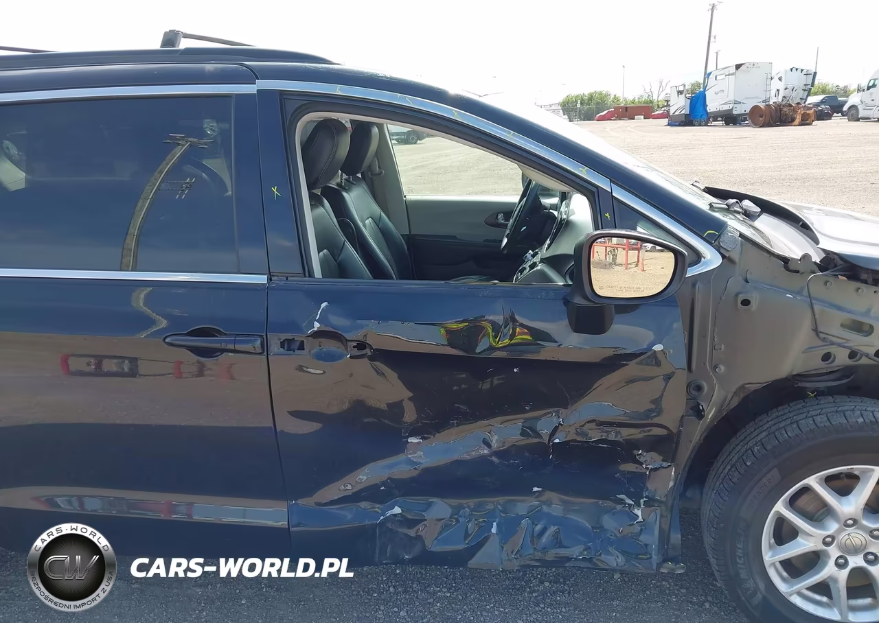 2020 Chrysler Voyager Lxi VIN:2C4RC1DG6LR151656 - 18