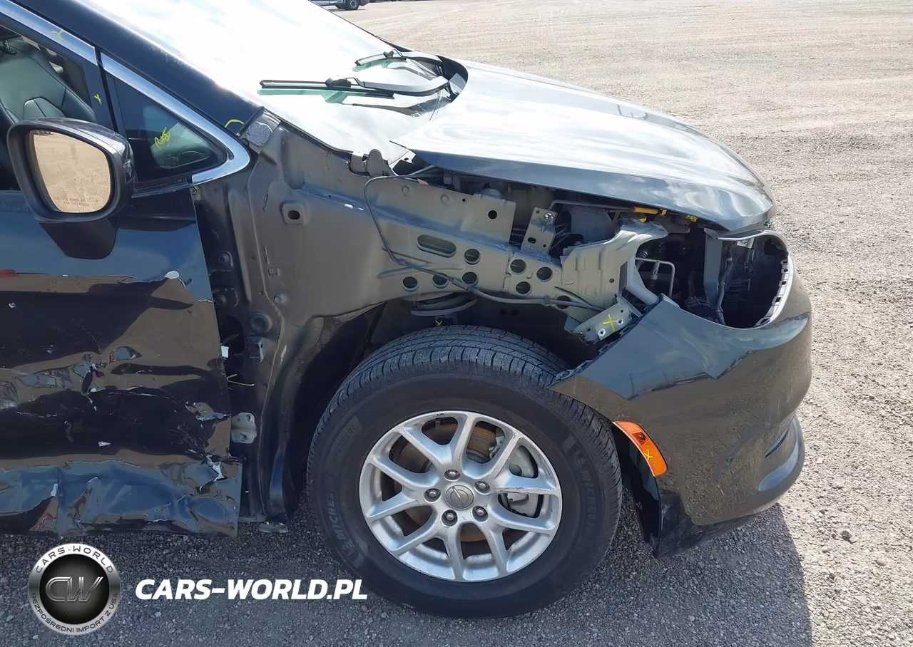 2020 Chrysler Voyager Lxi VIN:2C4RC1DG6LR151656 - 19