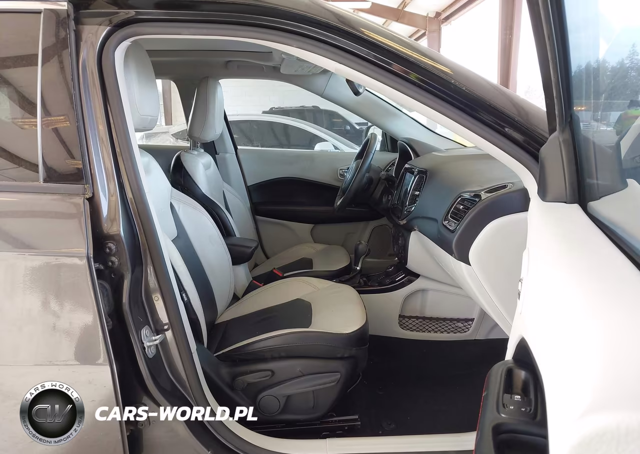 2017 Jeep New Compass Limited 4X4 VIN:3C4NJDCB4HT627516 - 5
