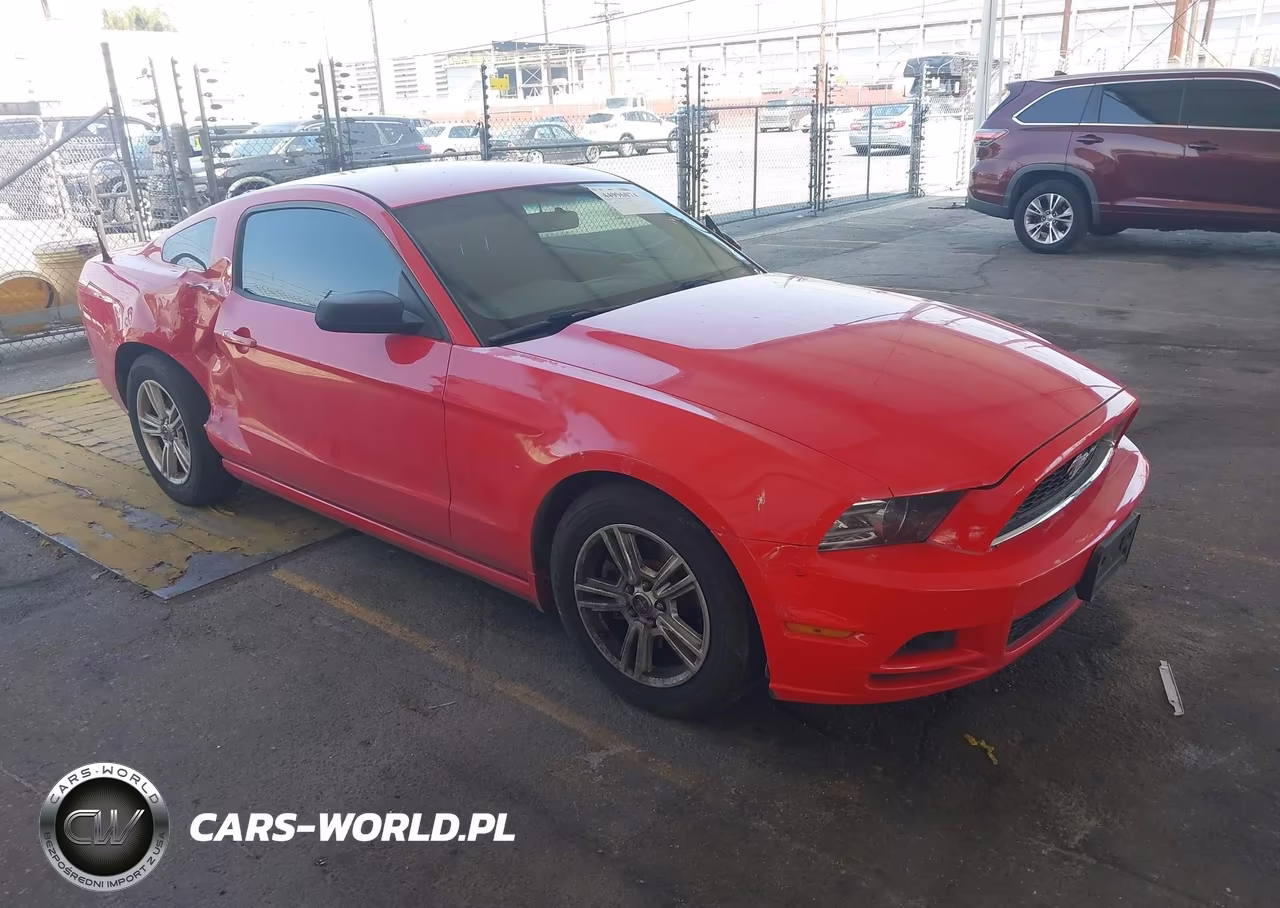 2014 Ford Mustang V6