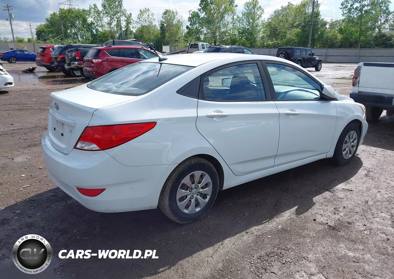 2016 Hyundai Accent Se VIN:KMHCT4AE8GU114512 - 4