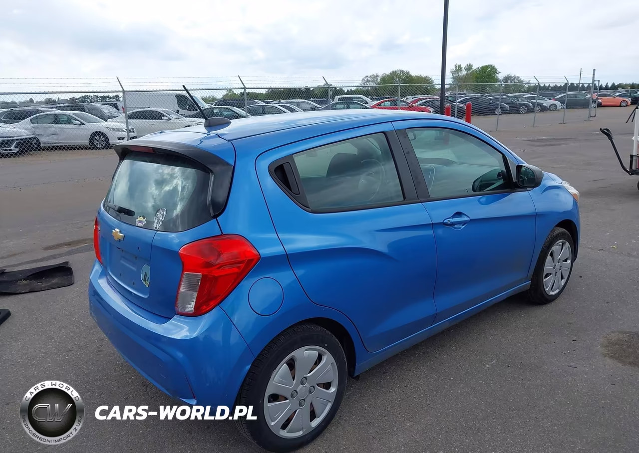 2018 Chevrolet Spark Ls Cvt VIN:KL8CB6SA3JC467664 - 4