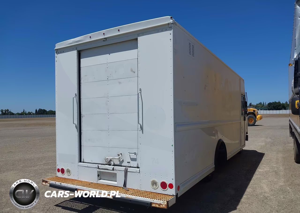 2014 Ford E-450 Stripped VIN:1FC3E4KL3EDA88152 - 4