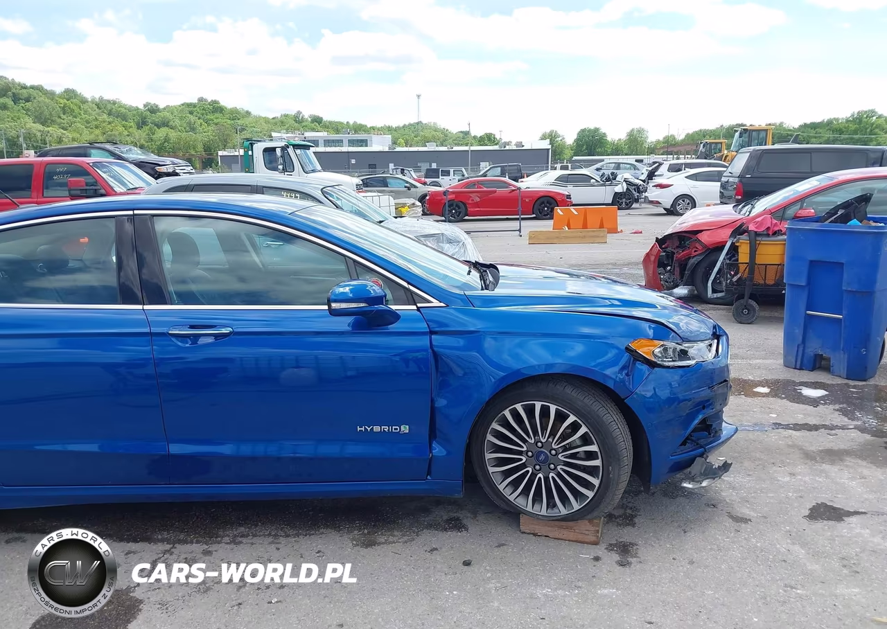 2017 Ford Fusion Hybrid Titanium VIN:3FA6P0RU5HR206637 - 17