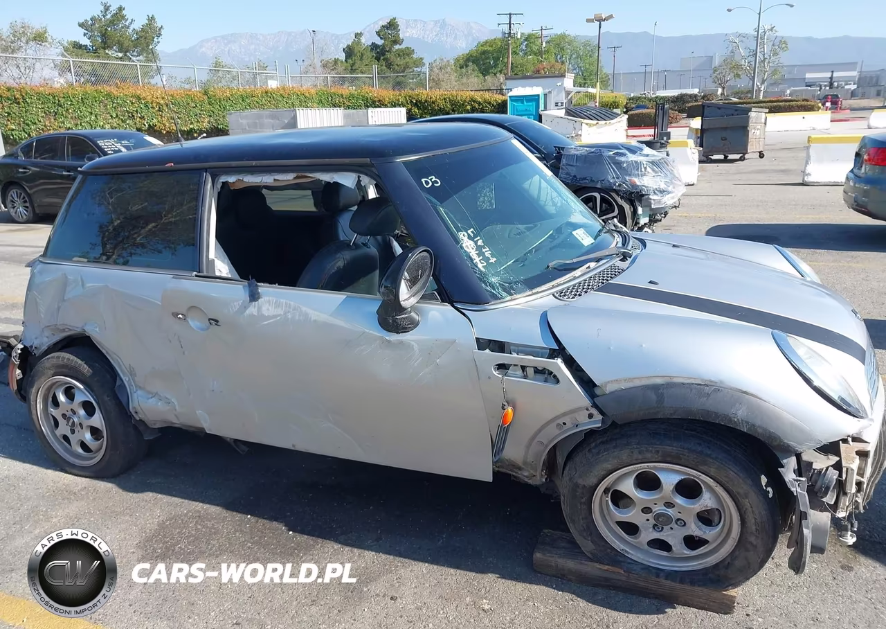 2003 Mini Cooper VIN:WMWRC33443TE16764 - 17