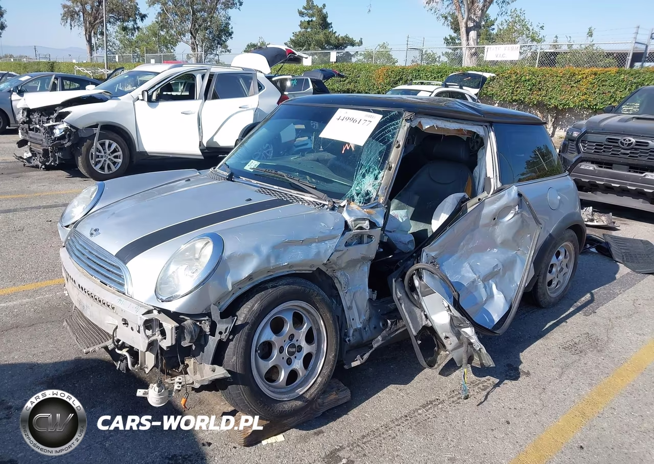 2003 Mini Cooper VIN:WMWRC33443TE16764 - 2