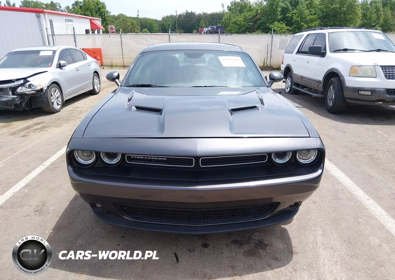 2019 Dodge Challenger Sxt VIN:2C3CDZAG0KH759302 - 13
