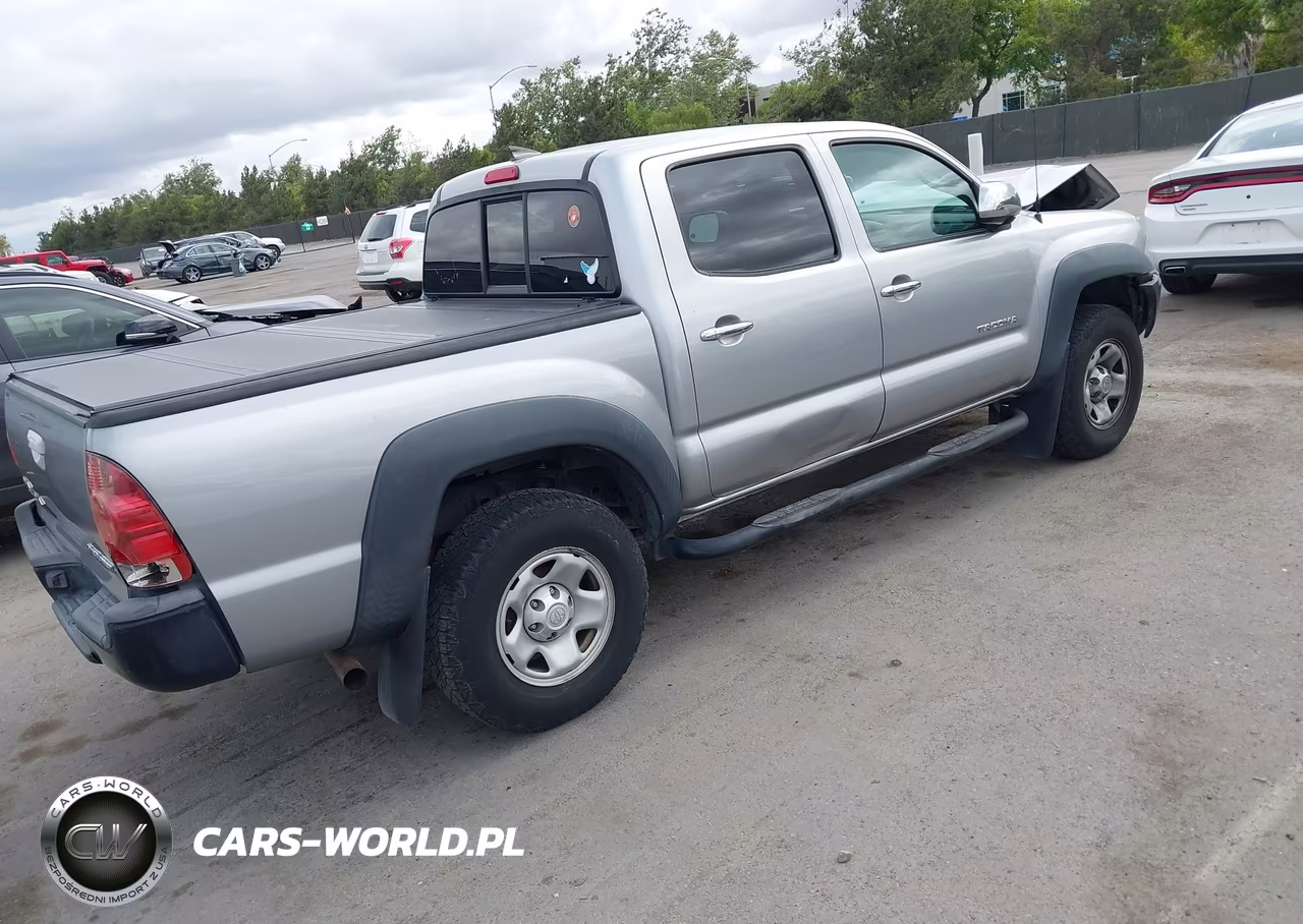2014 Toyota Tacoma Prerunner VIN:5TFJX4GN3EX033940 - 4