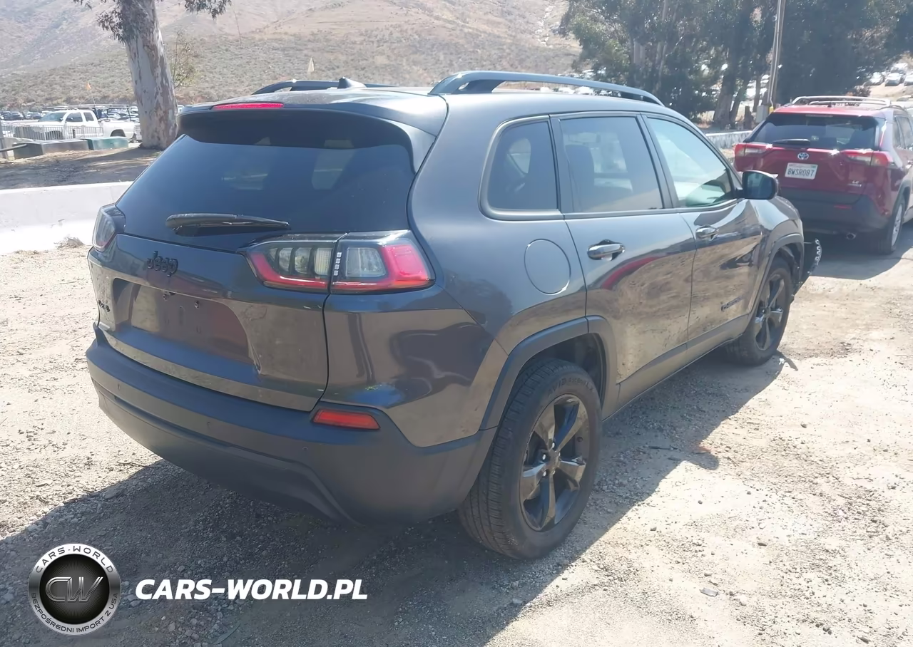 2020 Jeep Cherokee Altitude 4X4 VIN:1C4PJMLB3LD594709 - 4