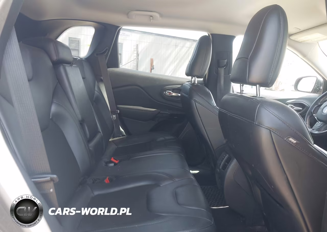 2020 Jeep Cherokee Altitude 4X4 VIN:1C4PJMLB3LD594709 - 8