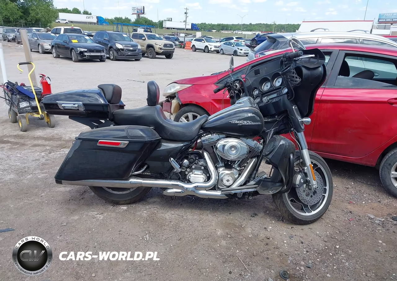 2013 Harley-Davidson Flhx Street Glide VIN:1HD1KBM14DB625958 - 11