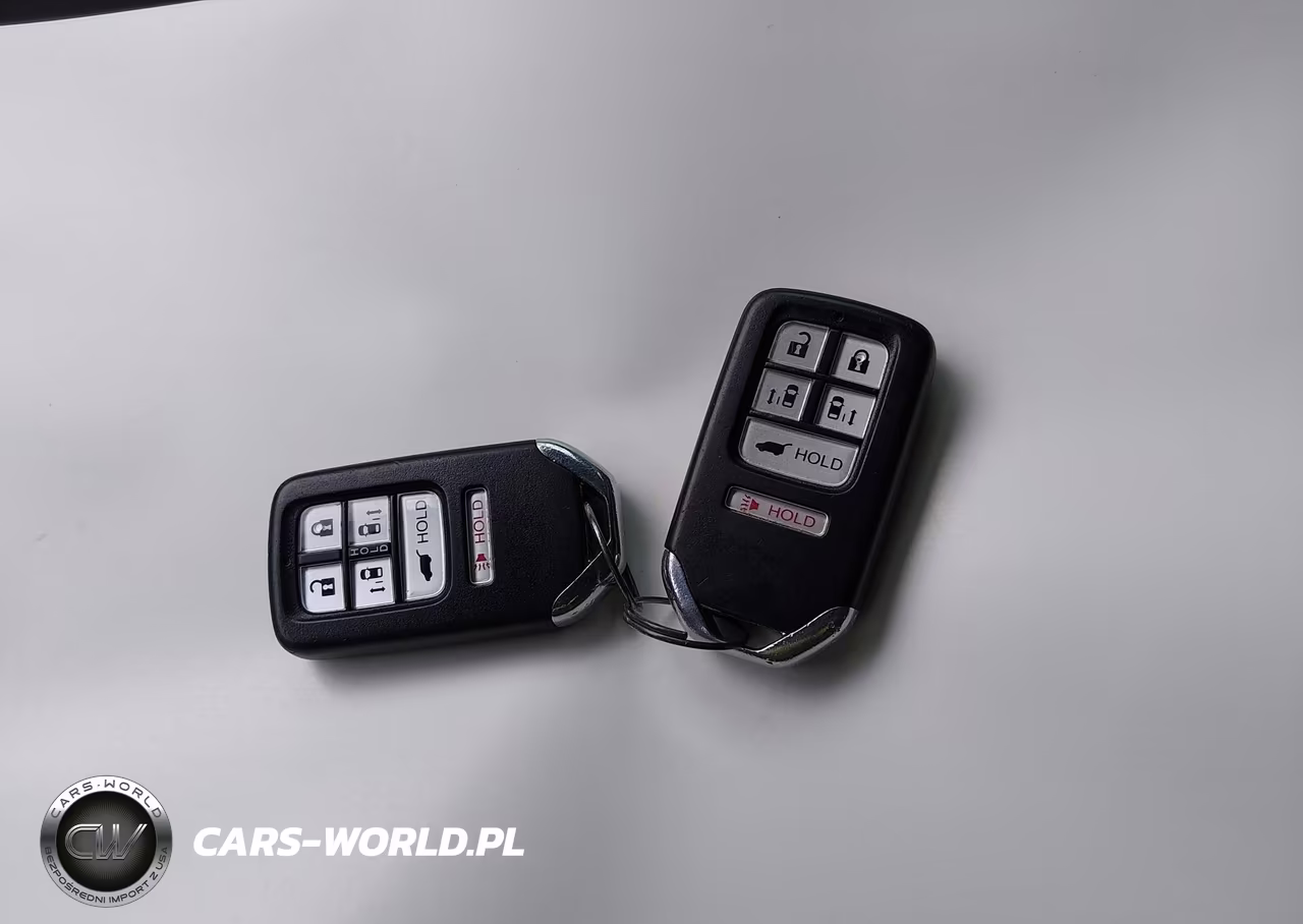 2015 Honda Odyssey Touring-Touring Elite VIN:5FNRL5H90FB072891 - 11