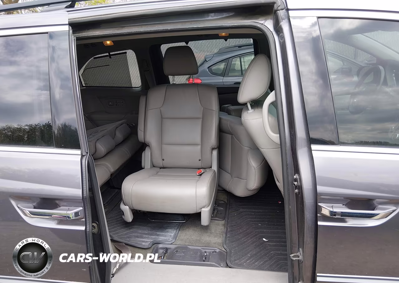 2015 Honda Odyssey Touring-Touring Elite VIN:5FNRL5H90FB072891 - 8