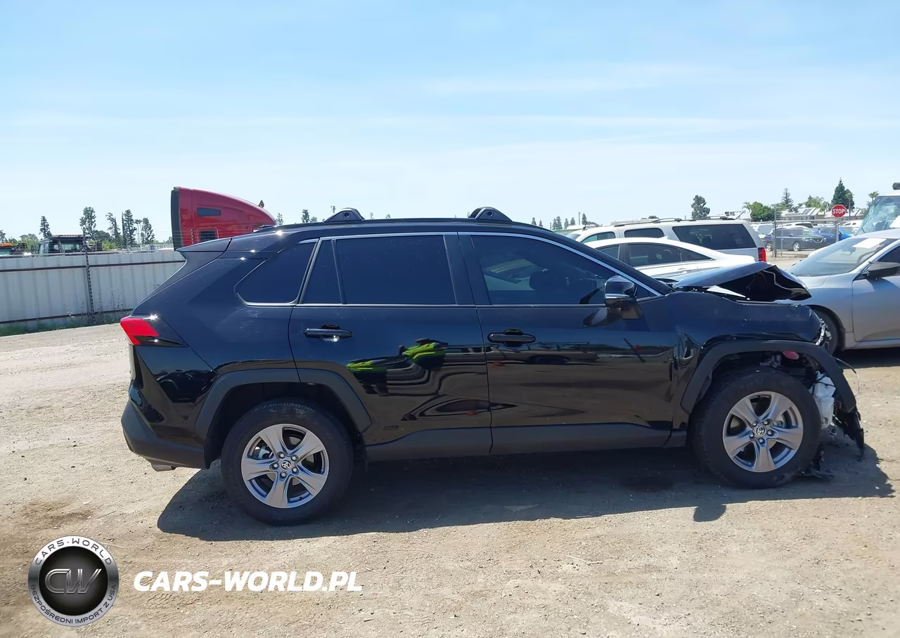 2025 Toyota Rav4 Hybrid Xle VIN:JTMRWRFV7SJ083825 - 14