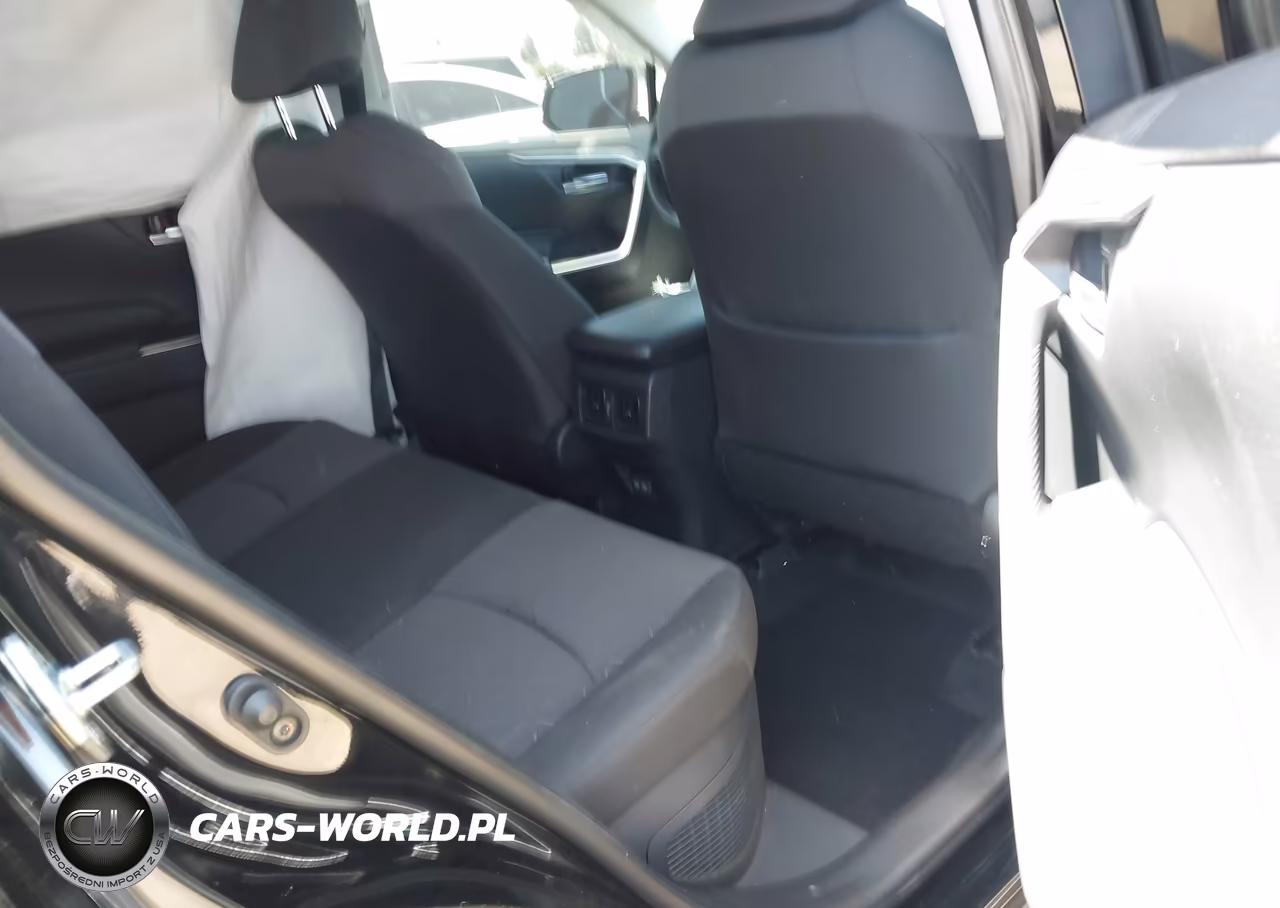 2025 Toyota Rav4 Hybrid Xle VIN:JTMRWRFV7SJ083825 - 8
