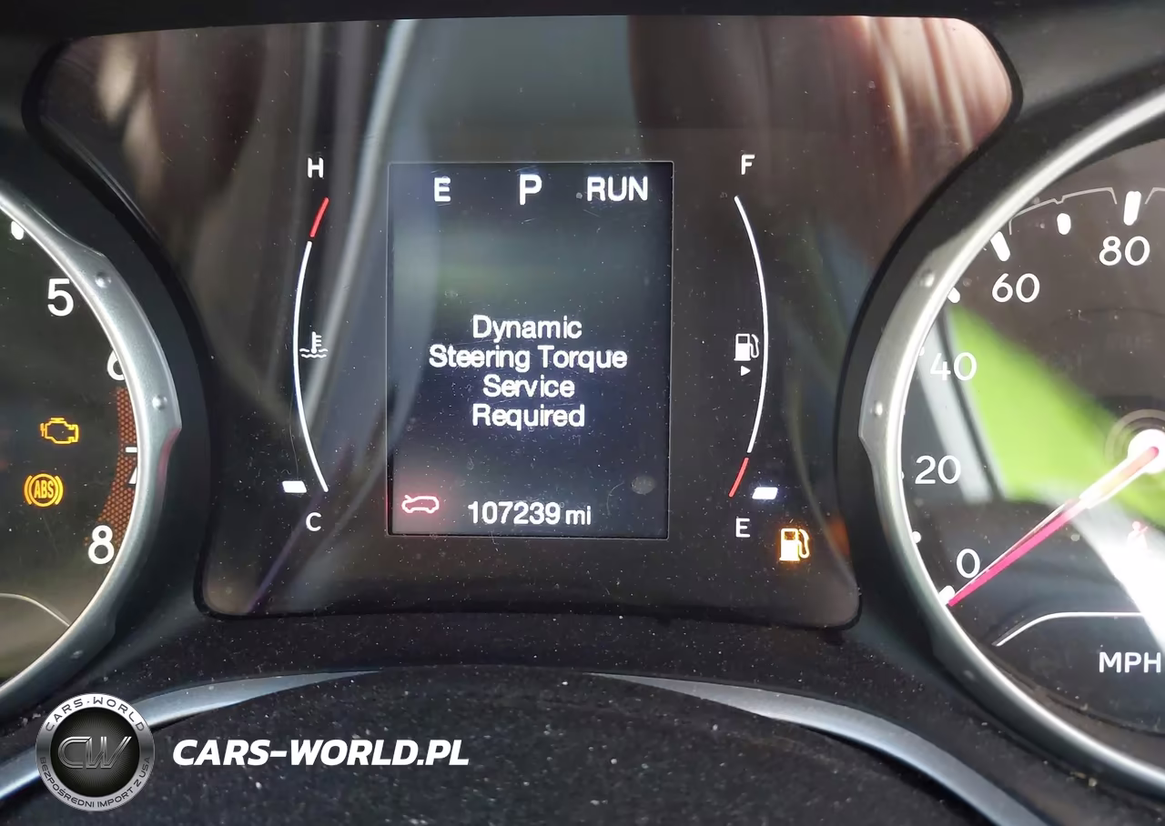 2018 Jeep Compass Latitude 4X4 VIN:3C4NJDBBXJT185560 - 15
