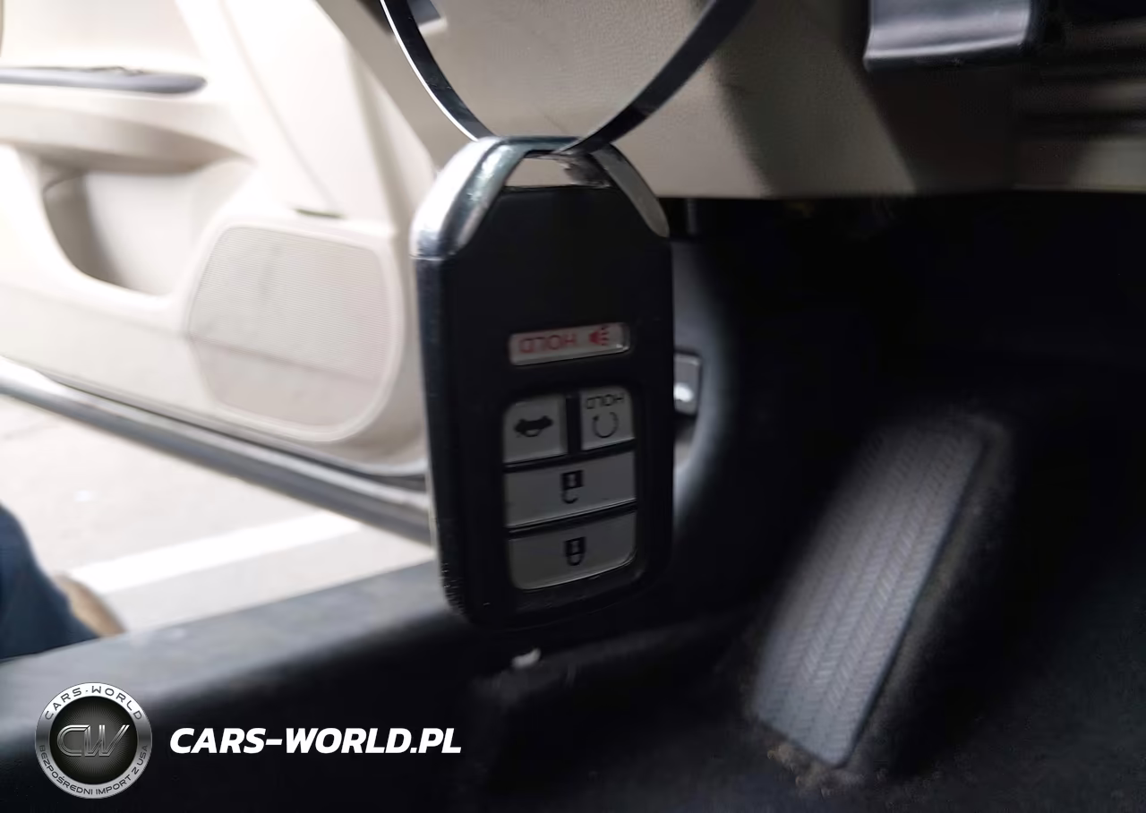 2017 Honda Accord Ex-L VIN:1HGCR2F90HA056824 - 11