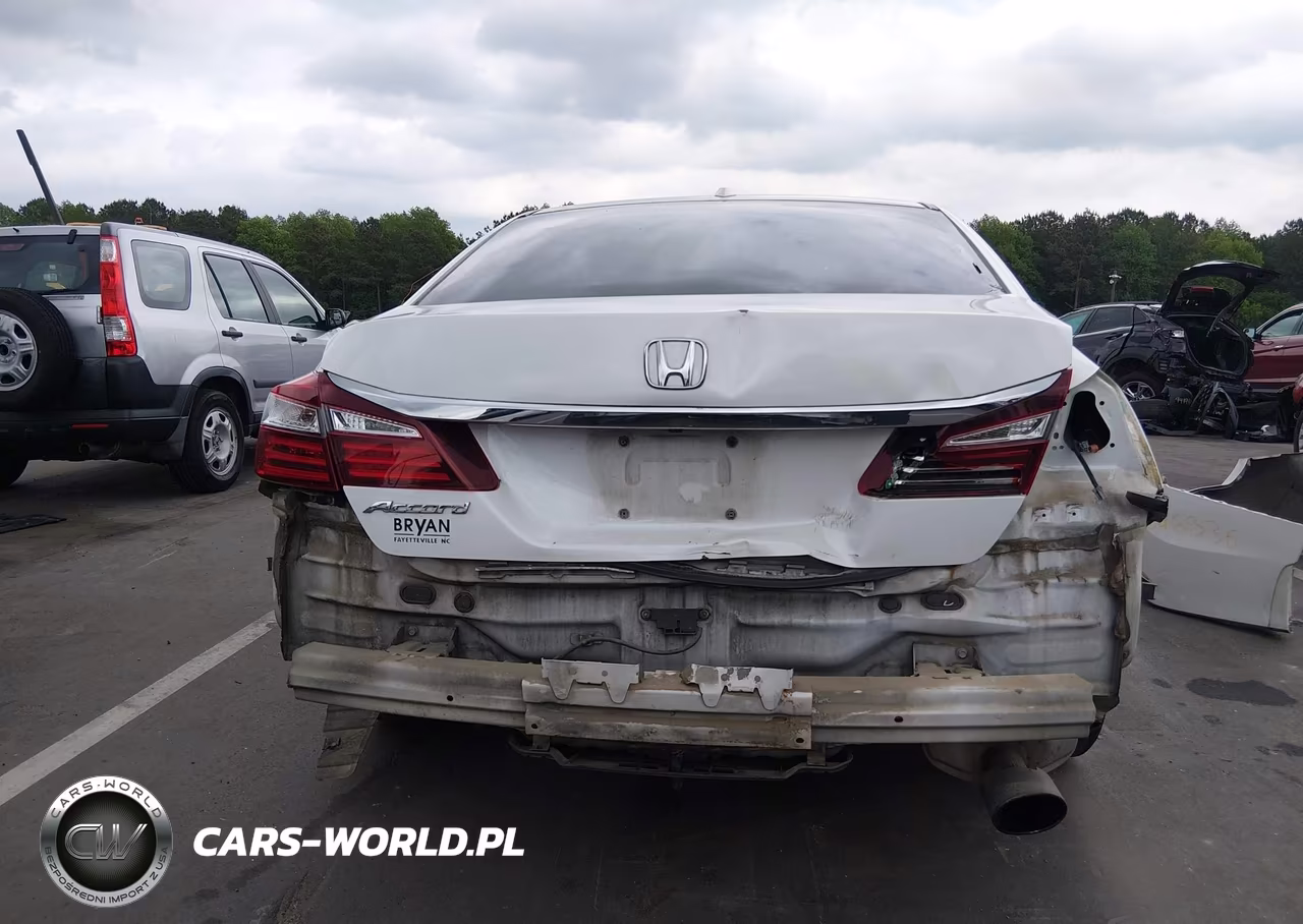 2017 Honda Accord Ex-L VIN:1HGCR2F90HA056824 - 17
